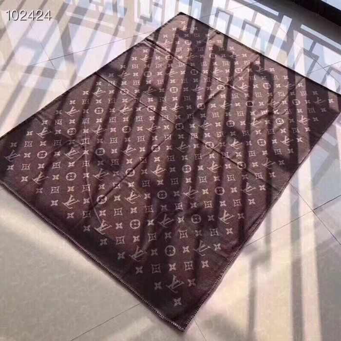 Louis Vuitton Scarf LV00139